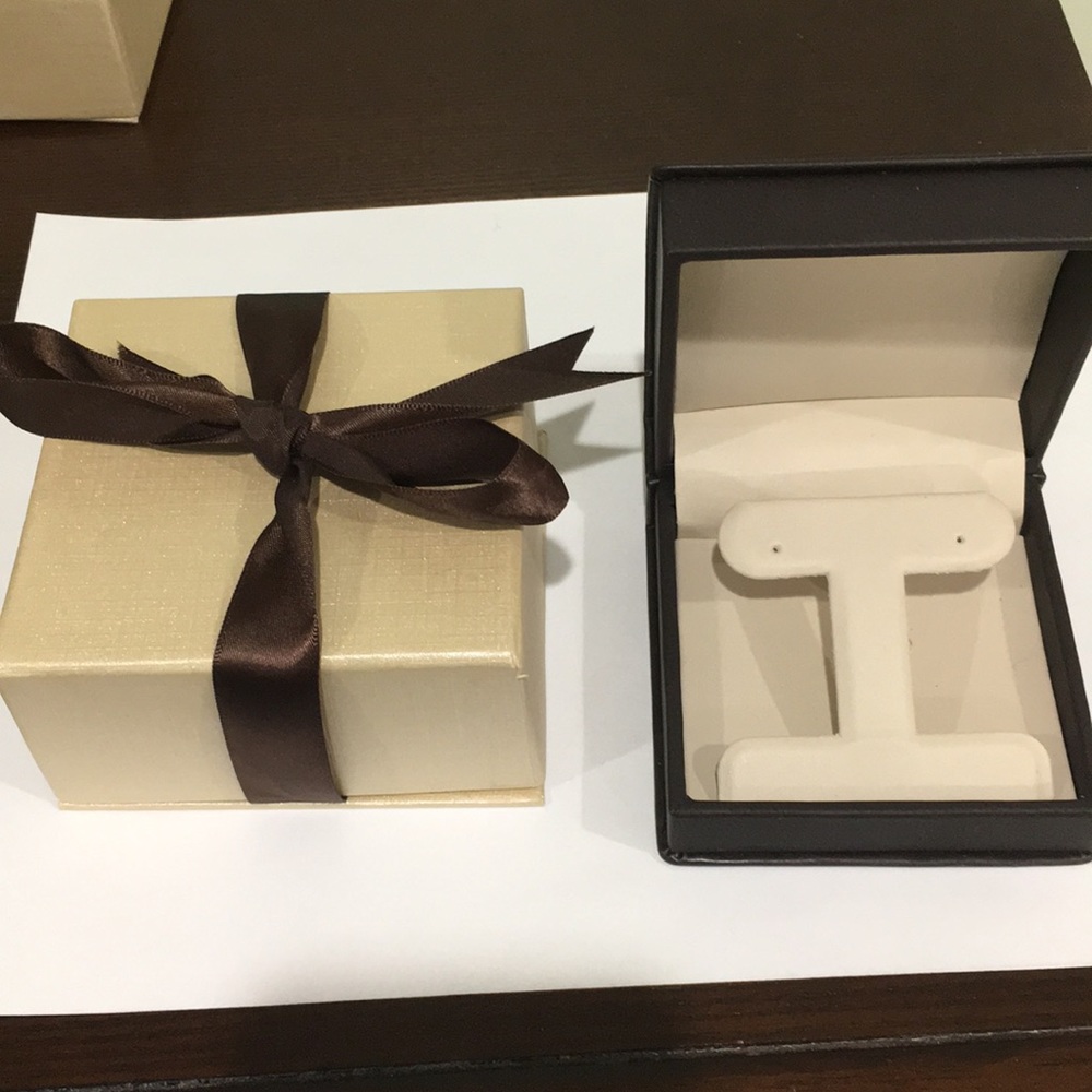 Earring box.